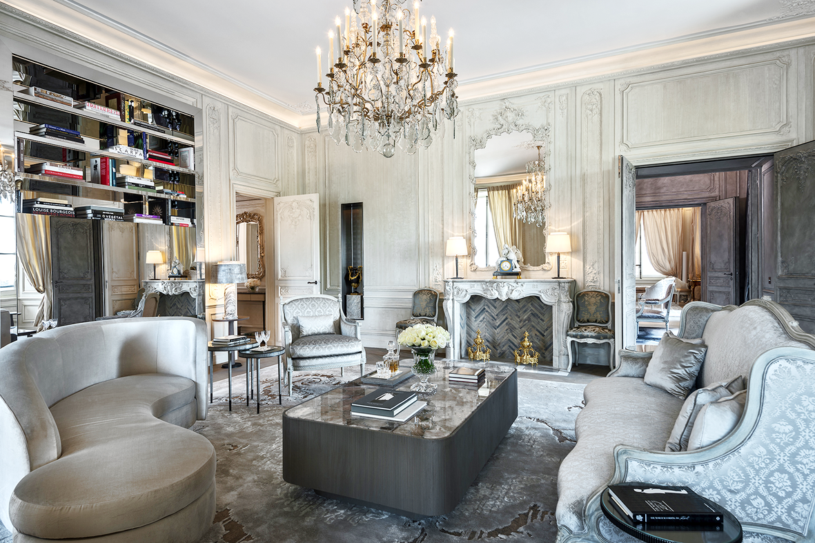 Karl Lagerfeld A Décoré Deux Suites Pour L’Hôtel De Crillon | VieDeLuxe.fr