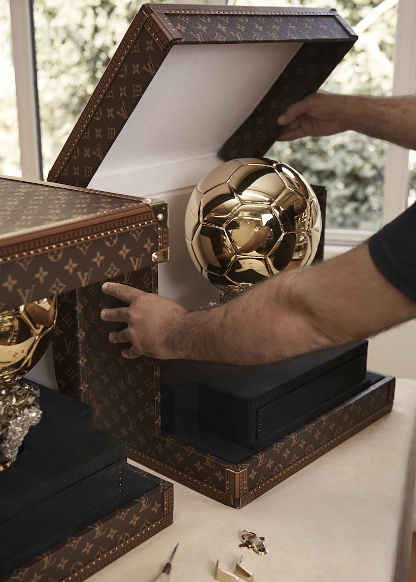 Une malle Louis Vuitton pour le Ballon d'Or 2023 